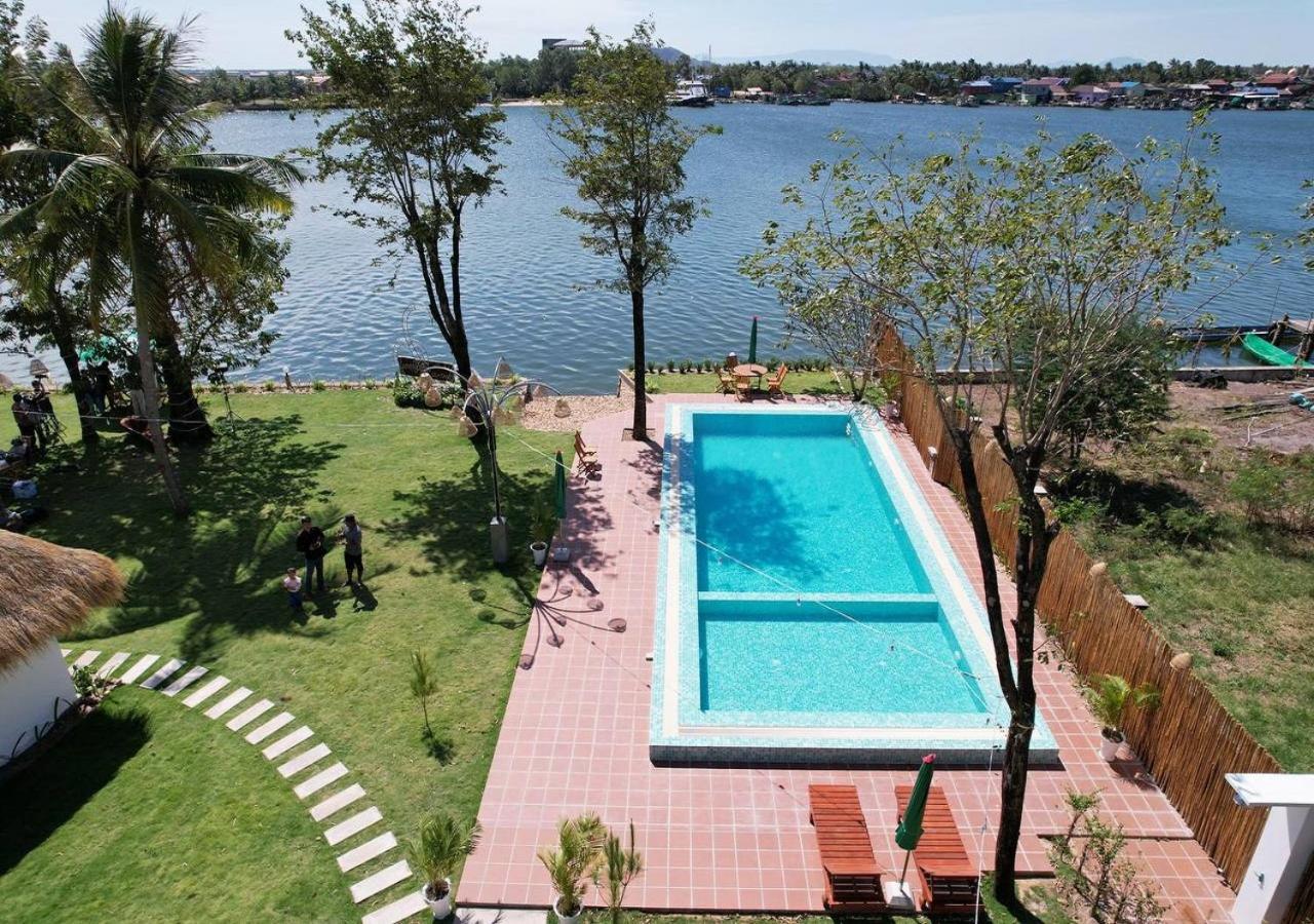 Sea Sand Resort Kampot Exterior foto