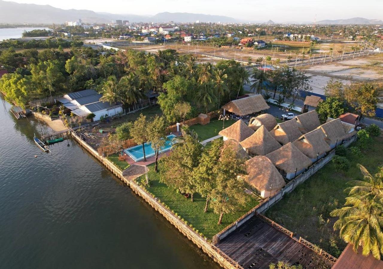 Sea Sand Resort Kampot Exterior foto