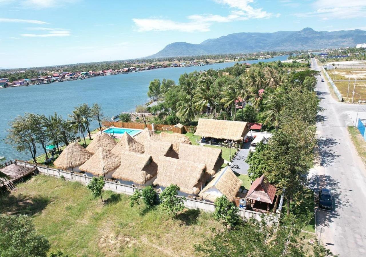 Sea Sand Resort Kampot Exterior foto